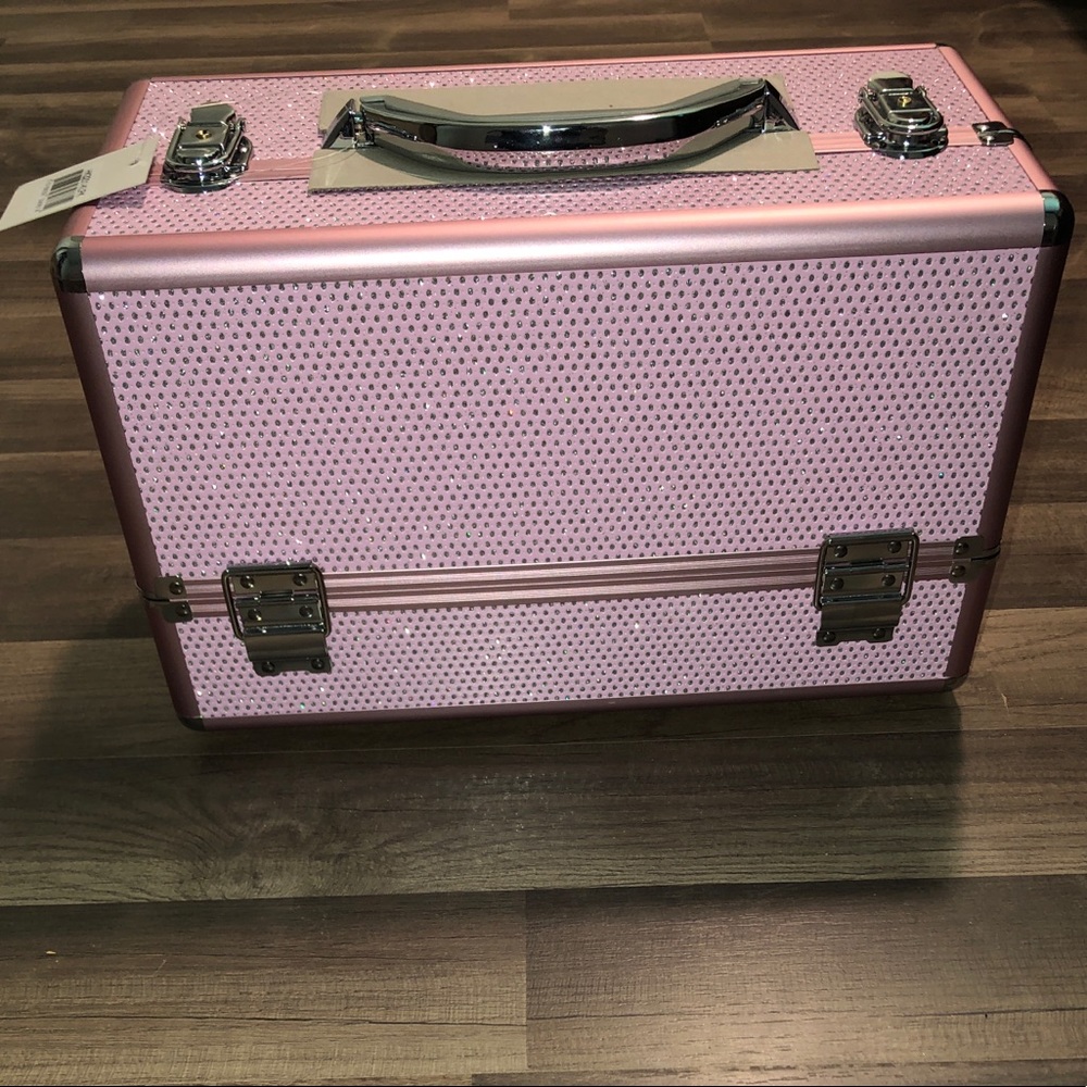 Brand New Super cute make up case